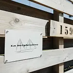 La Delphiniere : Bord De Mer, Equipements De Qualite *