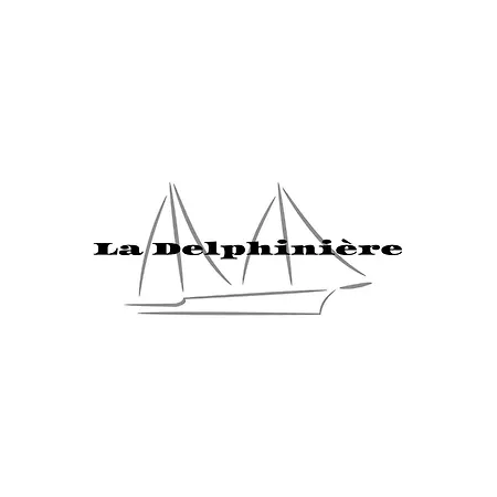 La Delphiniere : Bord De Mer, Equipements De Qualite * Urville-Nacqueville