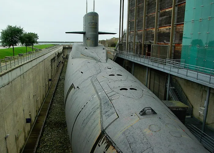 La Delphiniere : Bord De Mer, Equipements De Qualite Semesterbostad