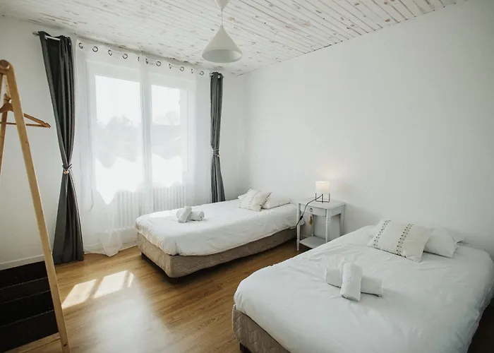 La Delphiniere : Bord De Mer, Equipements De Qualite Semesterbostad