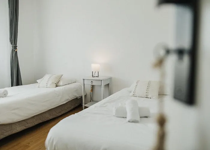 Semesterbostad La Delphiniere : Bord De Mer, Equipements De Qualite Urville-Nacqueville